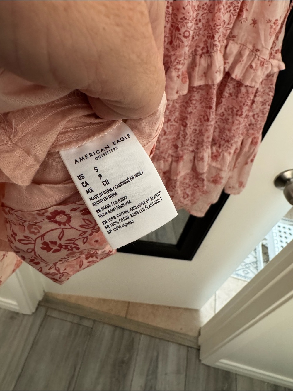 American Eagle Outfitters Blush Floral Tiered V-Neck Mini Dress - Picture 5 of 6